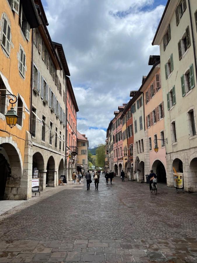 Petit Cocon Au Coeur D'Annecy Apartment Exterior photo